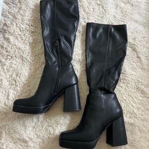 Steve Madden-Kreo Platform Boot